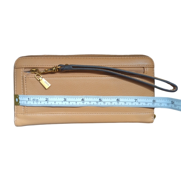 #53 - GUESS Los Angeles Wallet - Picture 6 of 7